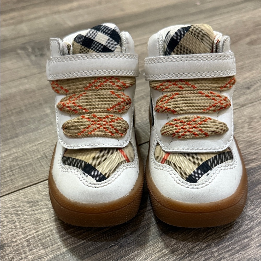 Baby Burberry Kids Sneakers in White and Tan with Orange Accents